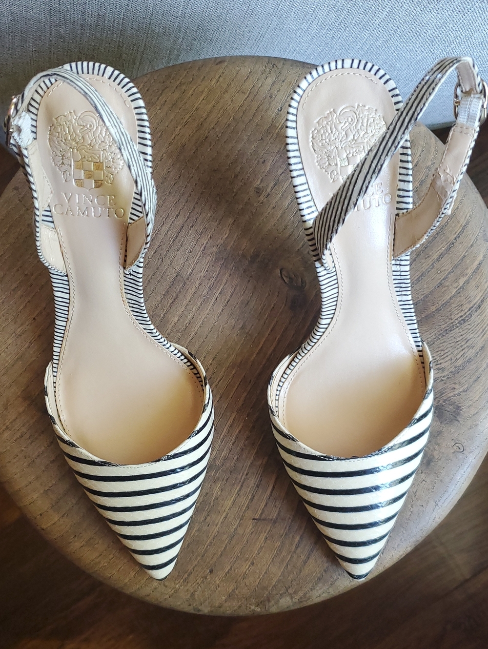 Vince Camuto Black/White Striped Snake - Picture 6 of 8